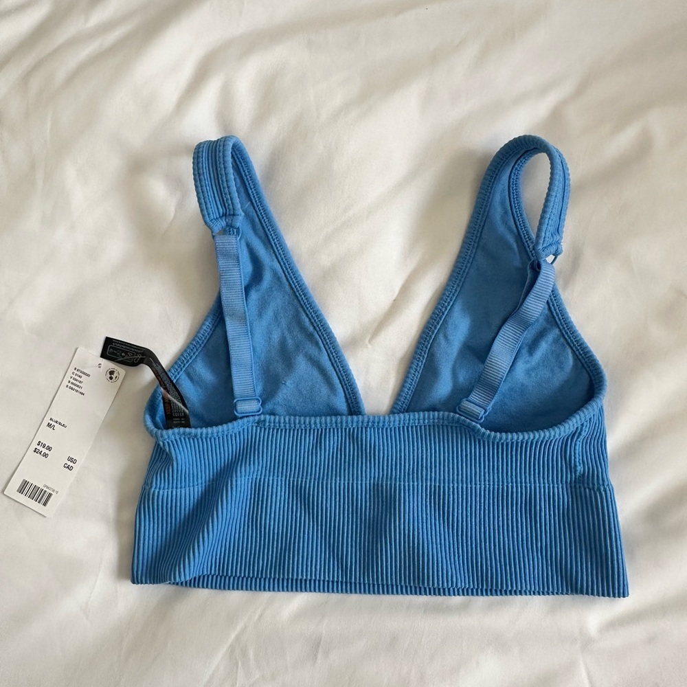 Urban Outfitters Blue Ribbed V-Neck Bralette NWT - Picture 2 of 3